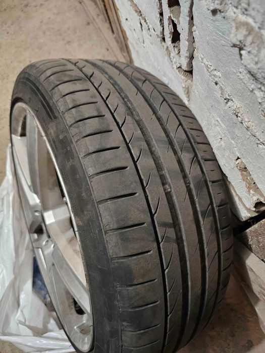 Felgi pięcioramienne rial 10, 18calowe z oponami