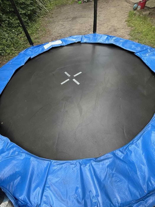 Sprzedam trampoline 2.4 m