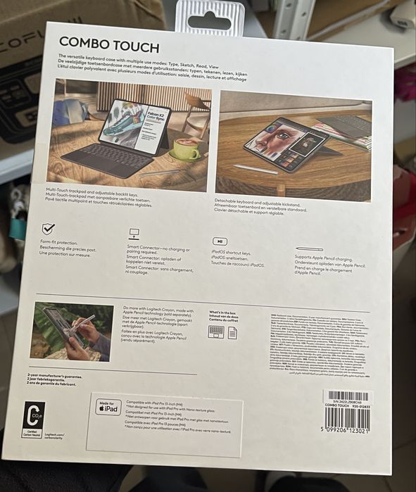 Logitech Combo Touch для iPad Pro 13