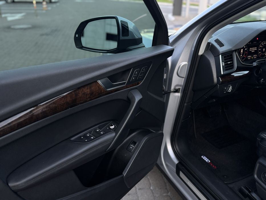 Audi Q5 Premium plus