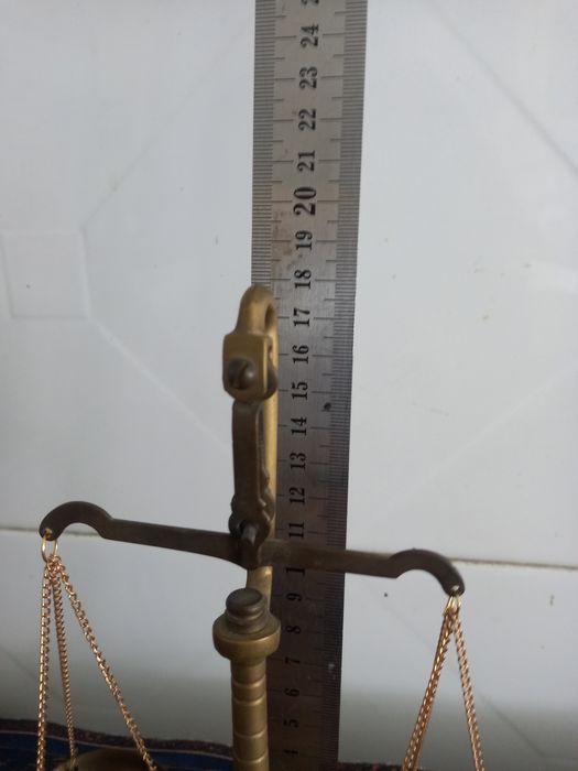 Balança Antiga de latão 18cm.