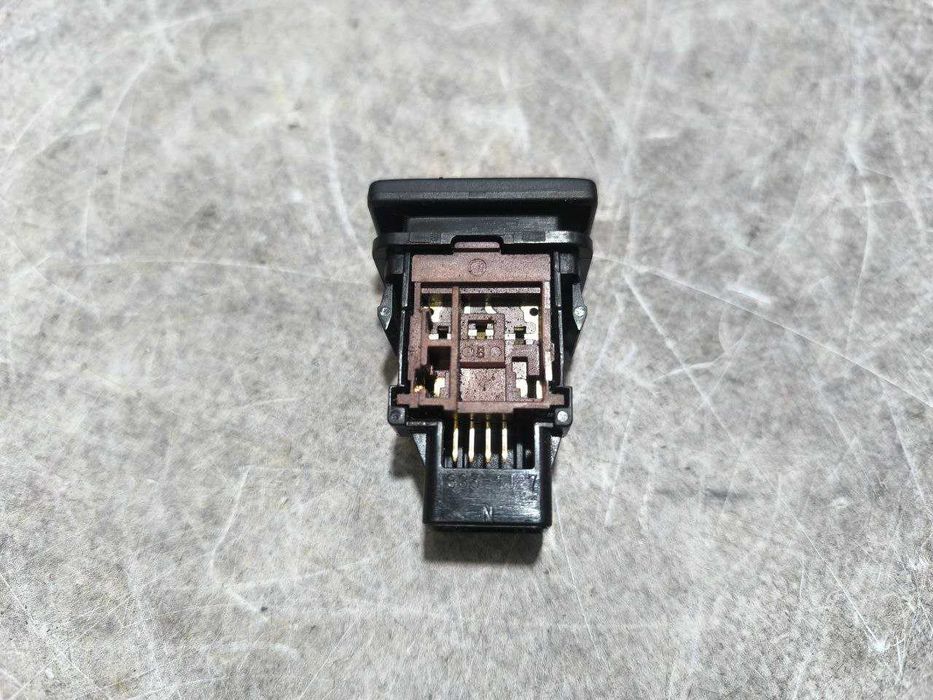 Кнопка круїз-контролю Toyota Avensis T27 2009-2018 15C251