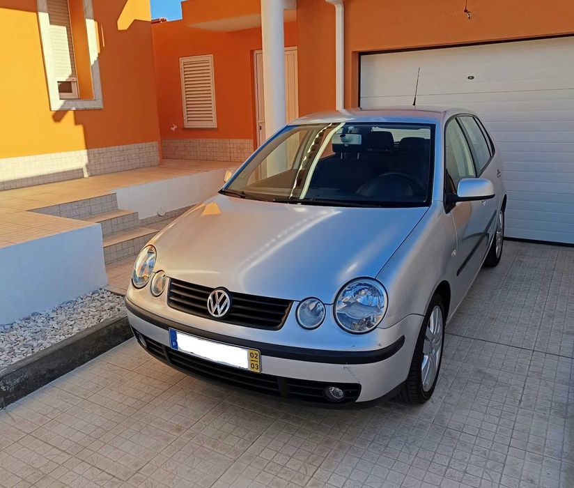 Volkswagen Polo 1.2 - Ano 2002 - 5 Portas