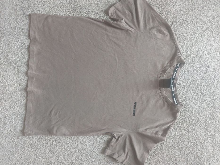 Hummel tshirt castanho