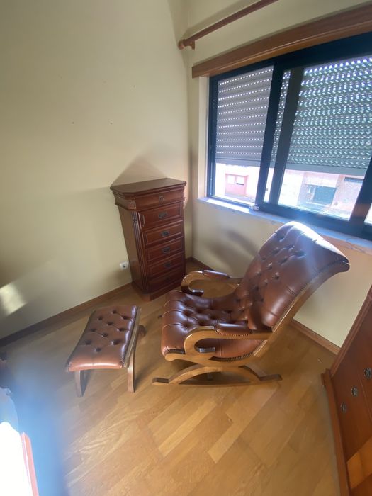 Quarto de casal completo.