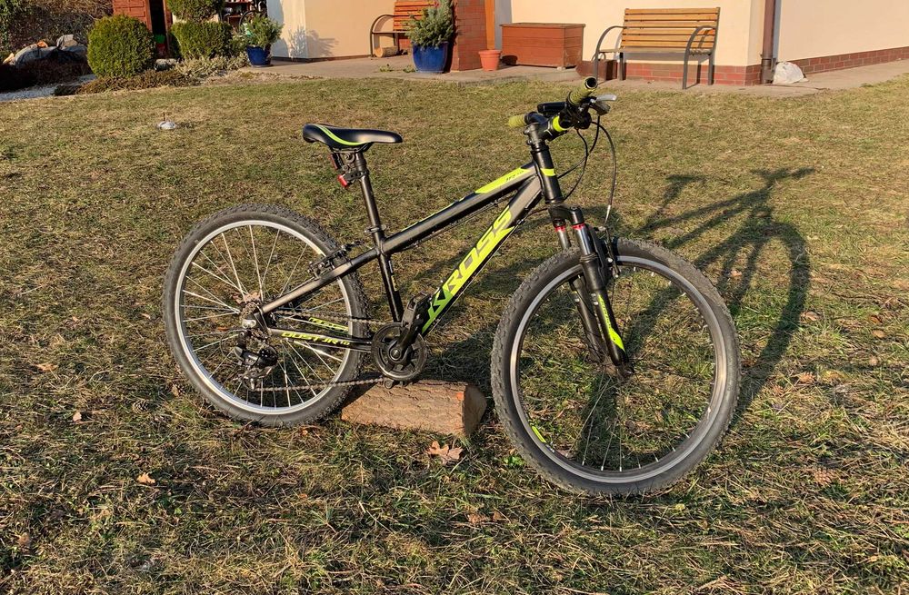 Rower Kross Dust Jr 1.0 24" odnowiony ( NAJWAŻNIEJSZE CZĘŚCI - NOWE ! } STUNT dirt PROMOCJA !