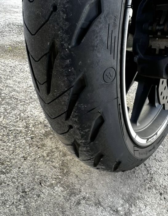 Cb 750 hornet 2024 com 9900km varios extras, com garantia