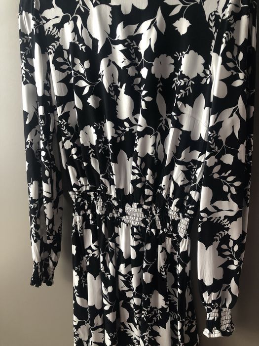 Sukienka 32 xs mohito czarno biała