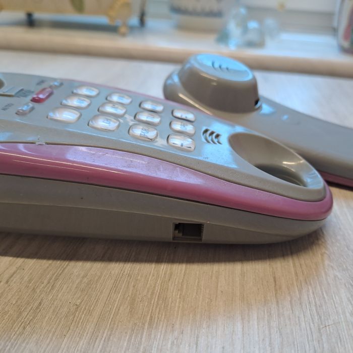 Telefon stacjonarny Atlantel.