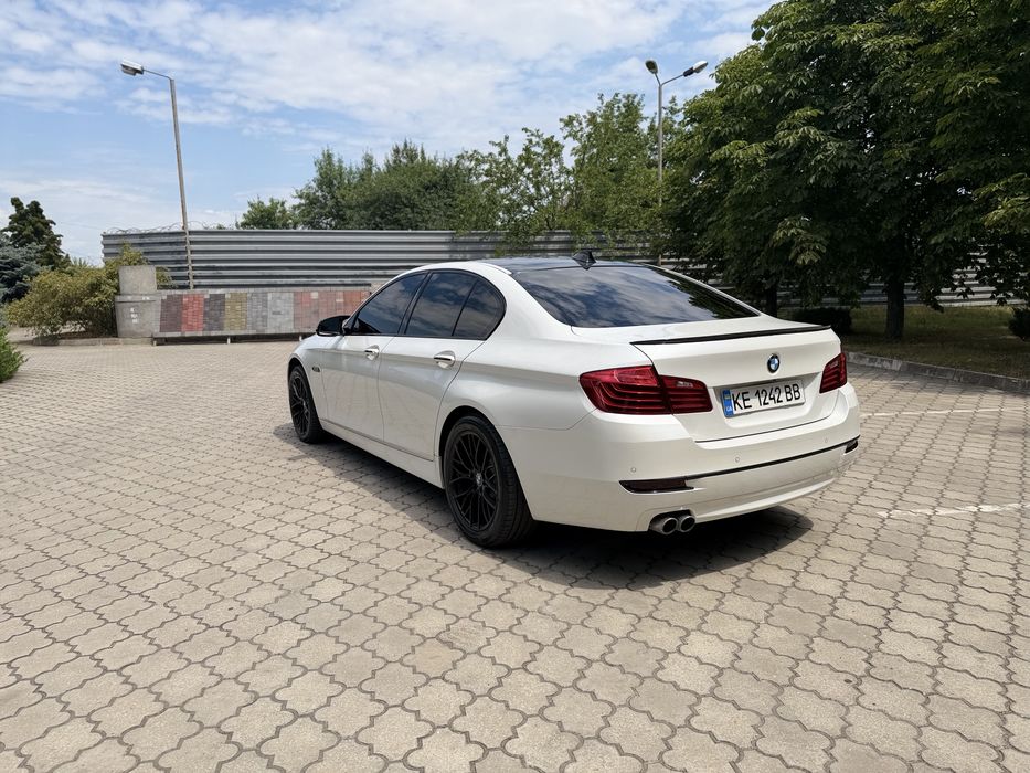 BMW 5 Series 2013 VIN WBA5C91050D459384 фото оголошення 4 з 15