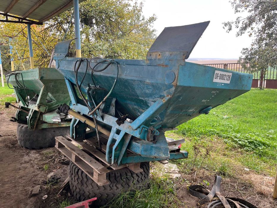 Розкидачі мінеральних добрив Amazone ZAM-18, 2008р