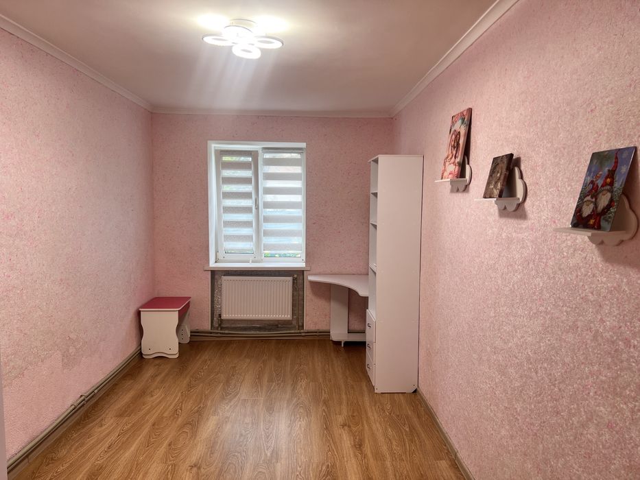 Продам квартиру 3-х кімнатну