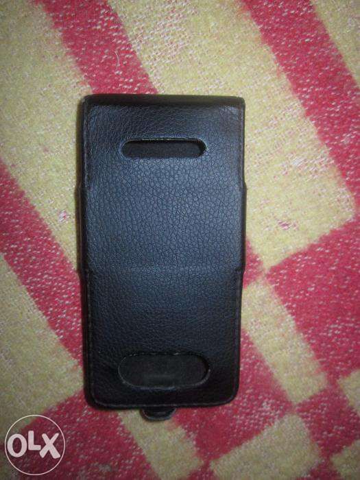 Отдам даром чехол-книжку