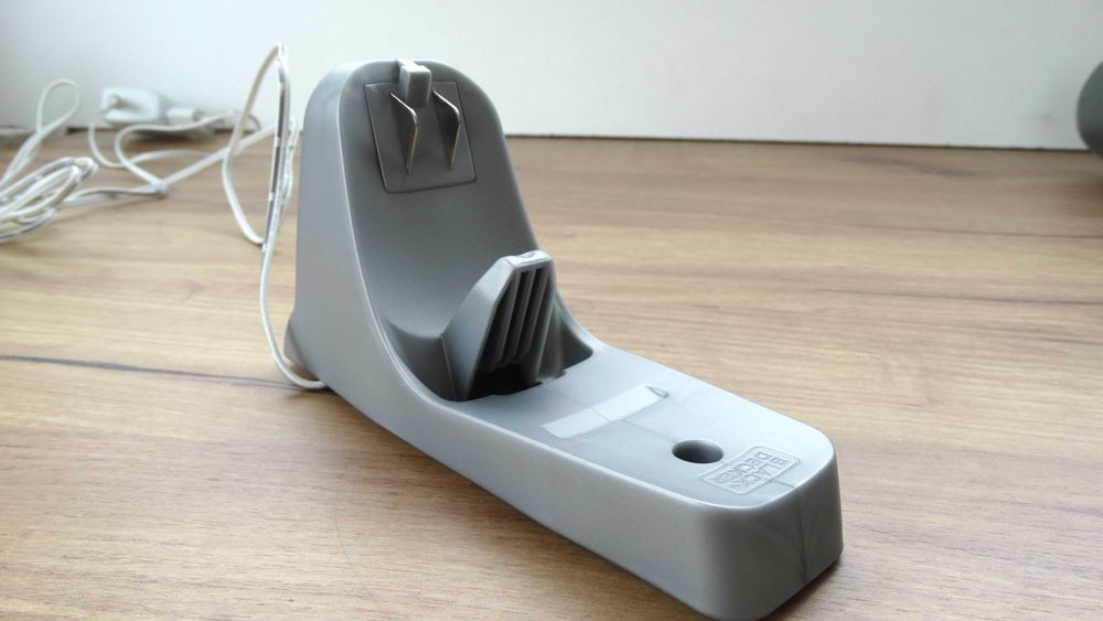 Odkurzacz ręczny Black&Decker NVC115W-QW