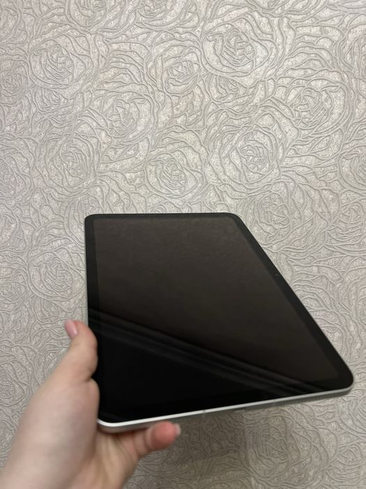 Продаю iPad (10th Generation) Wi-Fi + Cellular, 256 ГБ.