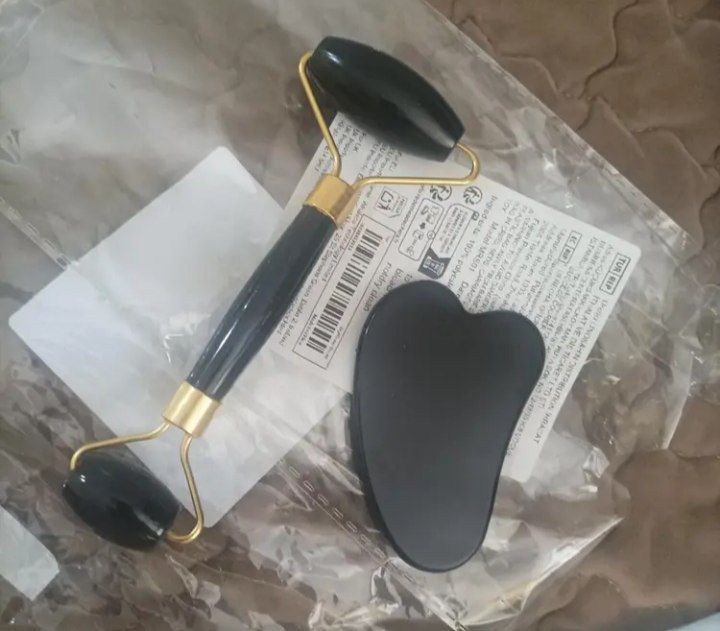 Ролик для лица с массажёр