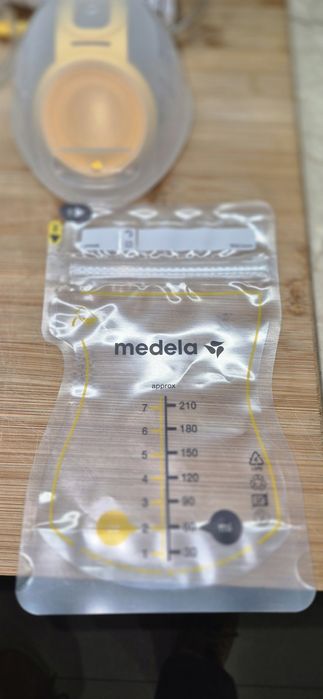 Bomba extractora de leite dupla MEDELA Freestyle