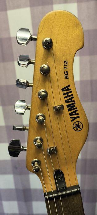 Продам электрогитару