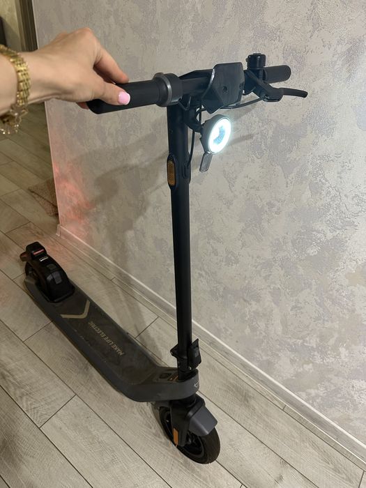 Продам електросамокат Модель NIU KICK Scooter KQi2 Pro