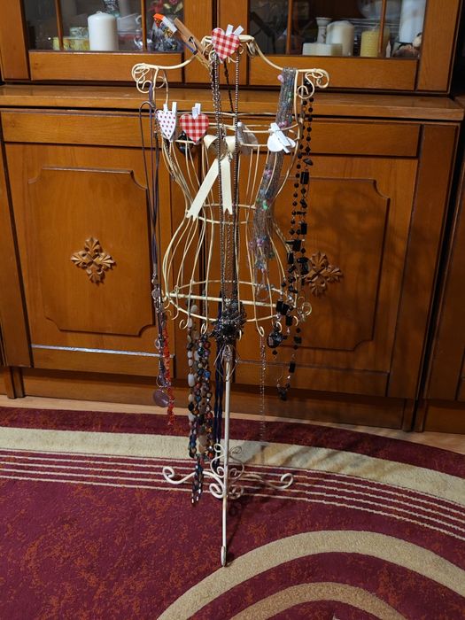 Металева підставка для біжутерії, прикрас