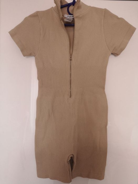 Kombinezon damski krótki You & Me beżowy rozmiar S/M