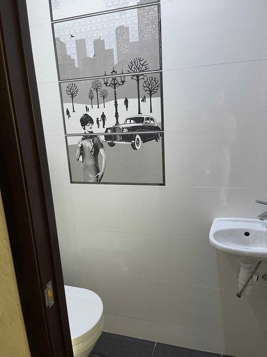 3 кім на Тролейбусній у новобудові