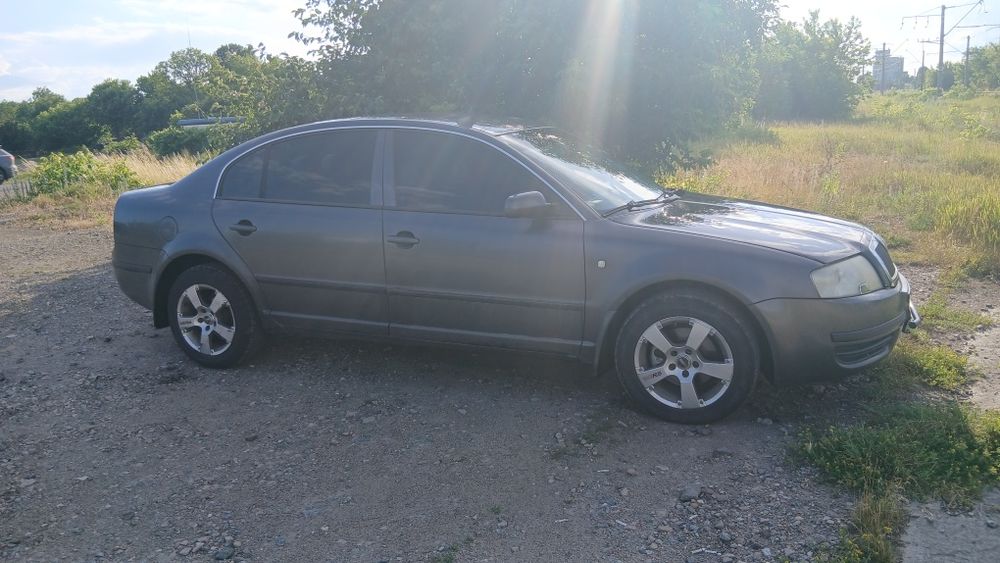 Продам Skoda Superb 1