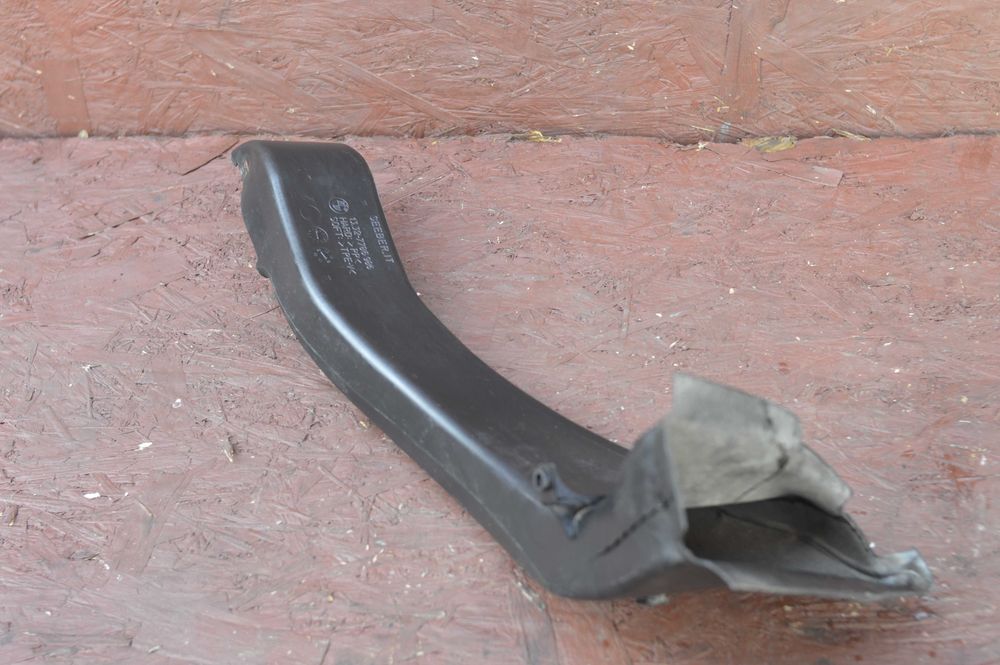BMW E46 ORYGINALNY DOLOT powietrza do chłodniczki paliwa M57 / M47 OEM