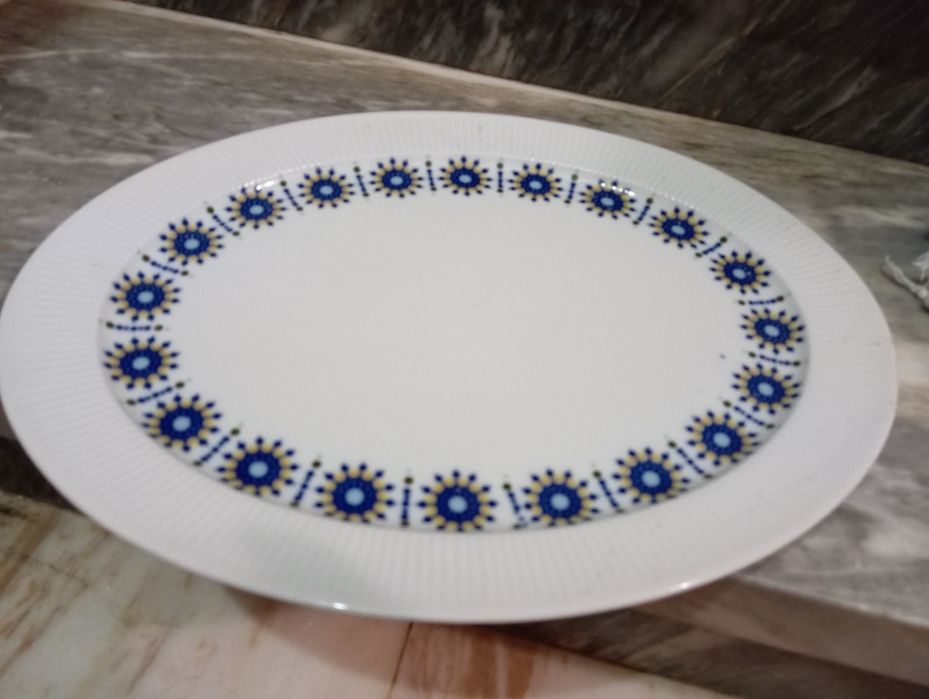 Travessa de loiça antiga