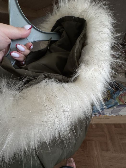 Продам теплую зимнюю куртку