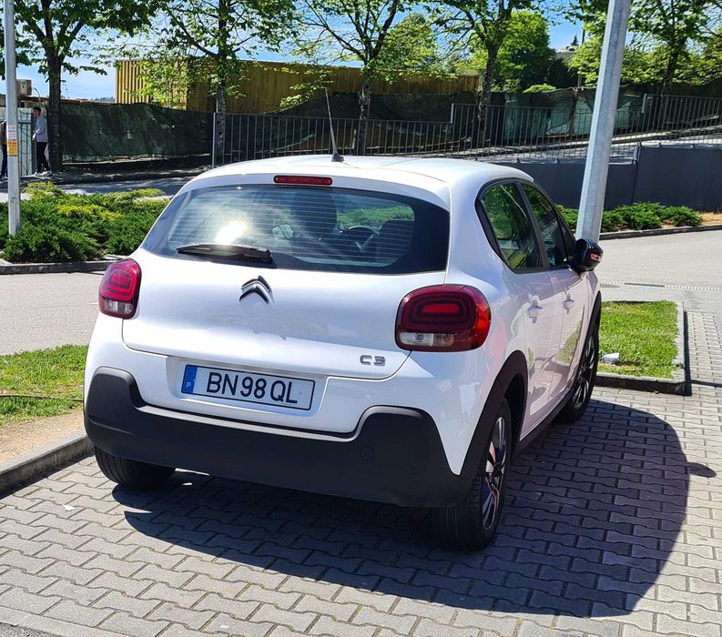 Citroën C3 1.2 de 2018 com 63000 km jantes 16