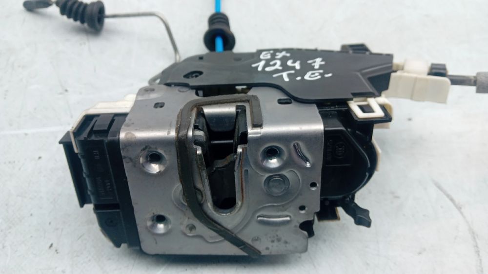 Fechadura / fecho porta trás esquerdo MERCEDES-BENZ Classe A (W176)