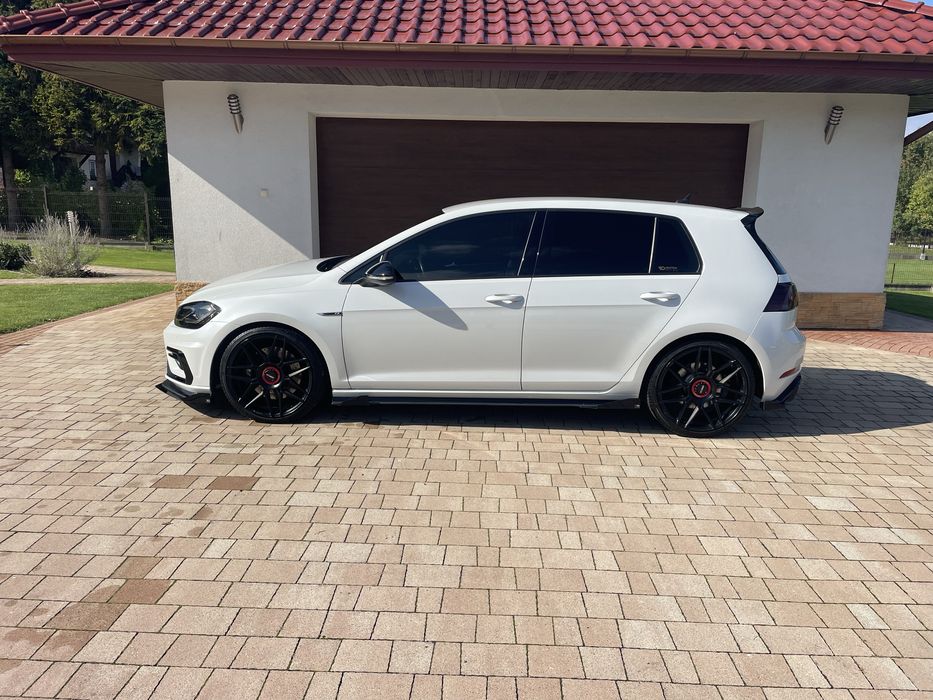 Golf 7,5 R Akrapovic -Maxton - Brembo -Motec