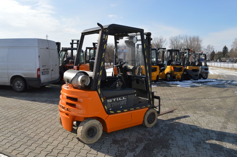 Вилочный погрузчик Still R70-16G.