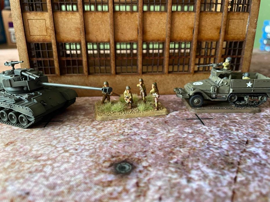 Makieta fabryki w skali 1/100