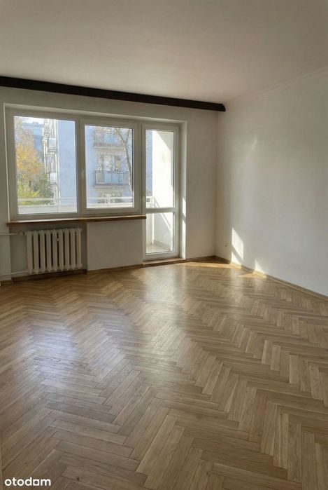 4 pokoje w kameralnym budynku. Dwustronne. Balkon