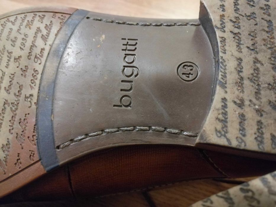 Półbuty Bugatti rozm. 43 brązowe wkładka ok. 28,4 cm
