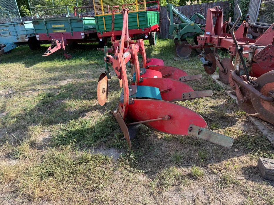 Плуг Kverneland 3-х корпусний 35 40 Квернеланд 14 16 cali Lemken opal 090 90