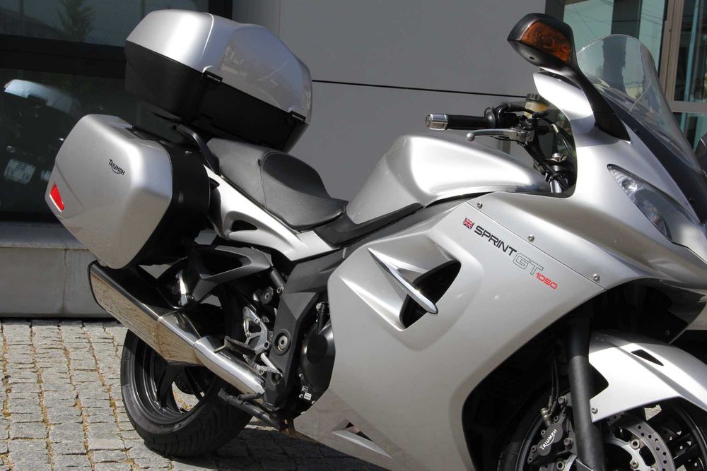 Triumph GT Sprint 1050 - Desde 49€/mês