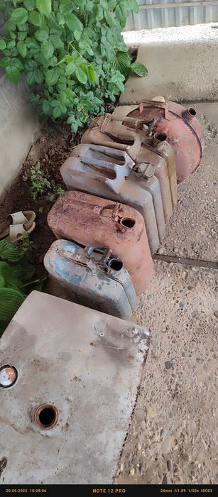 Каністри металеві