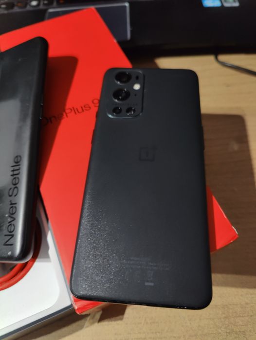 One plus 9 pro 12/256