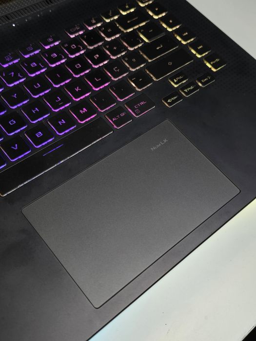 ASUS ROG Strix G513IM – High-Performance Gaming Laptop64751569116290123