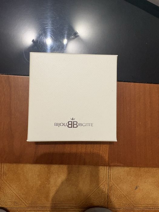 Colar Bijou Brigitte novo com caixa