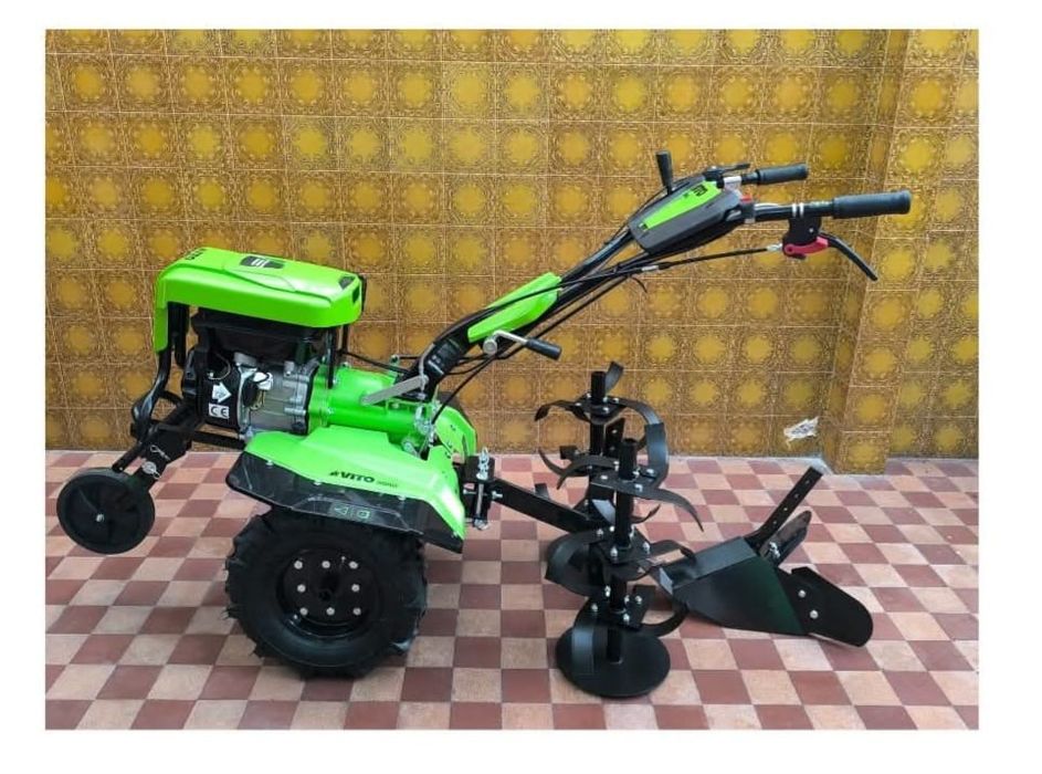 Moto enxada  7cv mais roçadora 43cc Vito