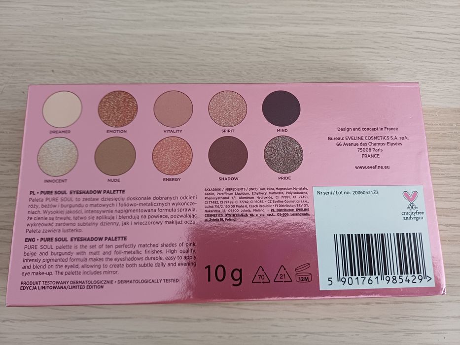 Paleta cieni do powiek Eveline Pure Soul