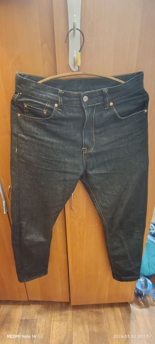 Джинсы с принтом