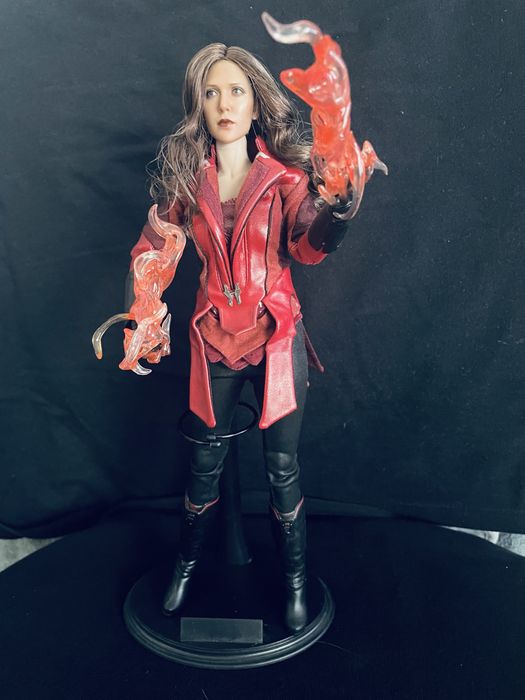 Scarlet Witch - figurka 1/6 custom - jak Hot Toys - Marvel, Avengers