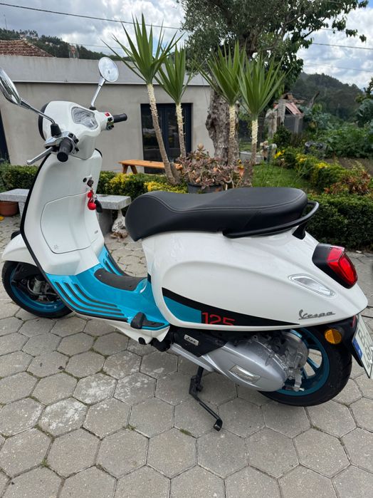 Vespa 125 2024 excelente estado. Como nova