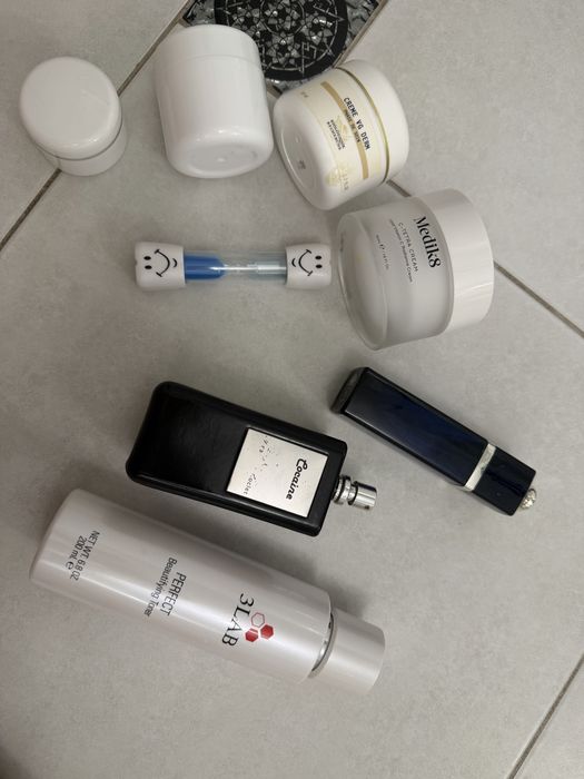 Пустые баночки для косметики