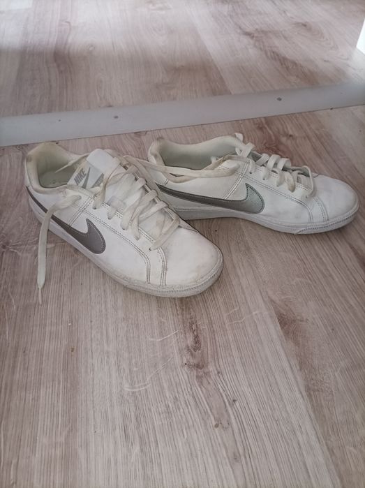 Super Damskie sportowe NIKE !